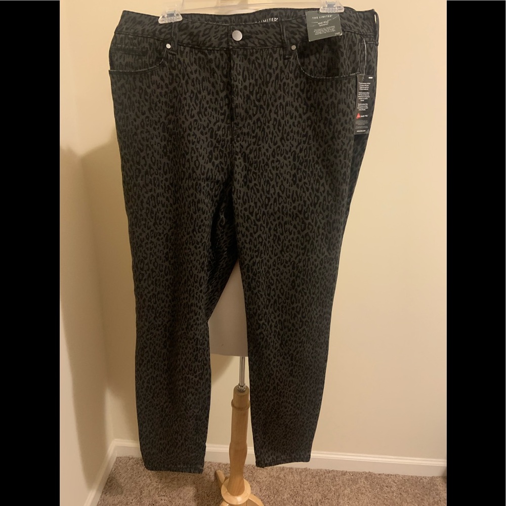 New The Limited leopard jeans